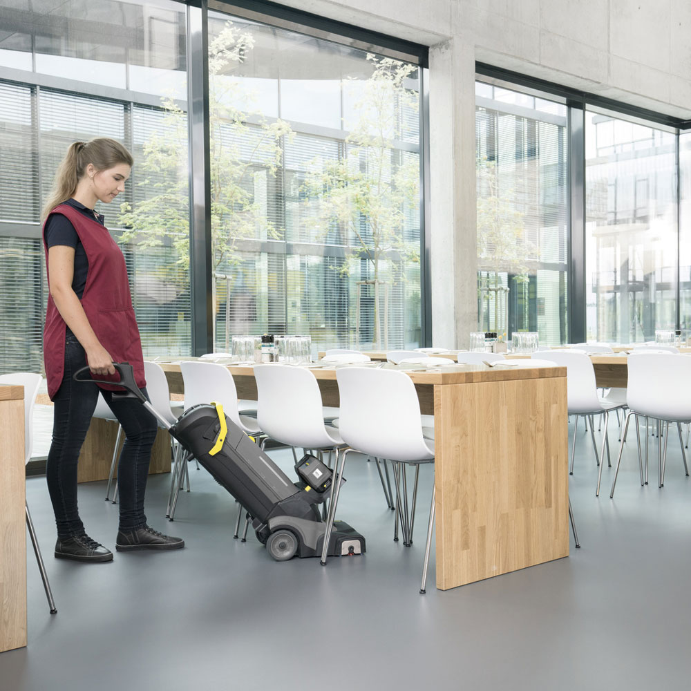 Produktabbildung: Kärcher - BR 30/4 C Bp Pack inkl. Akku und Ladegerät